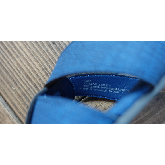 GAP Sandals Womens 9 Blue Denim Slide Crisscross Straps Casual Slip On Shoes - Picture 6 of 6